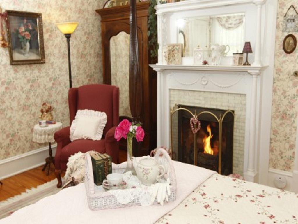 Belle Hearth Bed And Breakfast Waynesboro Room photo